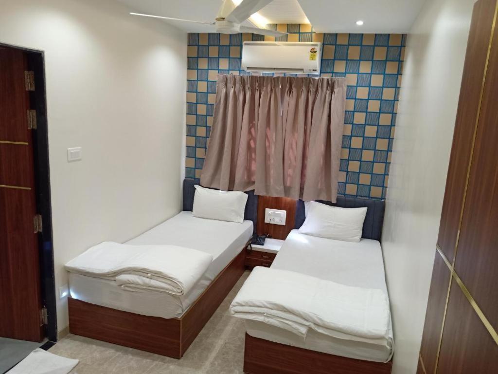 Hotel Suvarnam Residency Ahmednagar Luaran gambar